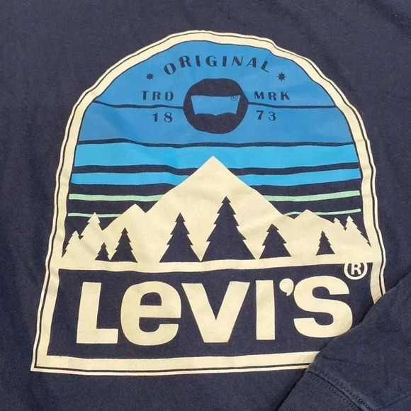 Levi’s Men’s Blue Long Sleeve Graphic Tee Shirt - Picture 2 of 5